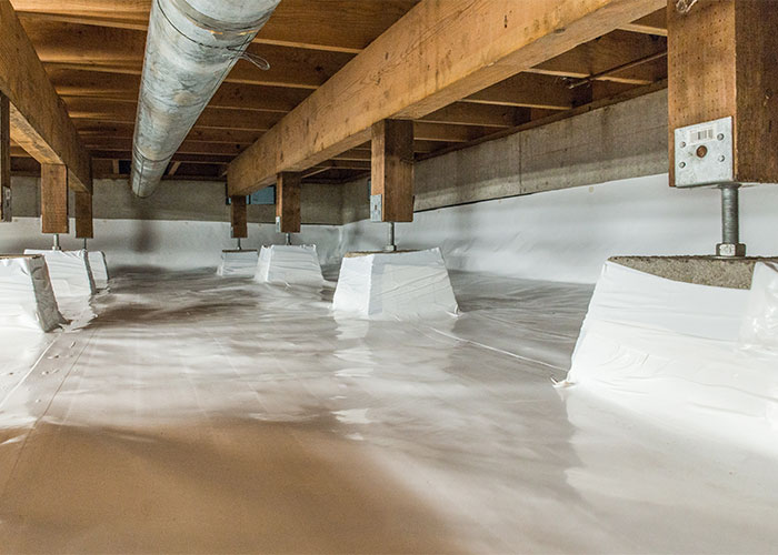 Crawl Pros professionally installed encapsulation material in a crawl space